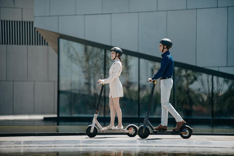 Електросамокат Xiaomi <b>Mi Electric Scooter 3</b> Gravity Grey